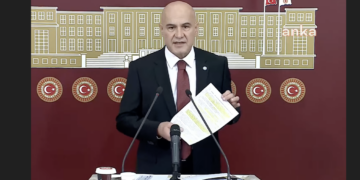 Turhan Çömez, ‘Yenidoğan Çetesi’nin vahşetini anlattı: “Erkek bebeklerin testislerini sıkarak çürütmüşler!”