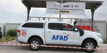 Cilvegözü Sınır Kapısı’nda durdurulan AFAD aracında 12 kilo altın, 188 cep telefonu çıktı