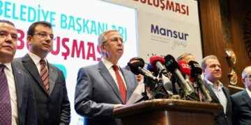 İstanbul, Ankara ve İzmir ‘nin de olduğu CHP’li 6 belediyenin hesabına bloke konuldu
