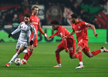 Beşiktaş elendi, Galatasaray ve Fenerbahçe play-off oynayacak