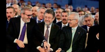 ‘Onlar otelde yanarken AKP’liler ve Bakanı kongrelerinde gülüyordu’: Bu rezilliğe jet hızıyla erişim engeli