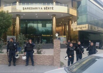 DEM Partili Siirt Belediyesi’ne kayyım atandı: Vali Kızılkaya,gasp edilen Belediye’de poz verdi