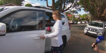 Makam aracını özel işi için kullandı, muhalefet istifasını istiyor: NSW Ulaştırma Bakanı Haylen özür diledi