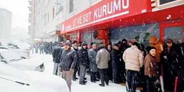 AKP’nin kalesi Erzurum’da -13 derecede ucuz et kuyruğu!