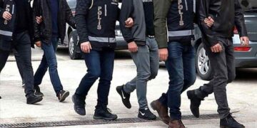 Erdoğan Rejmi’nden muhalefete operasyon: Siyasetçiler, gazeteciler ve sanatçılar gözaltında