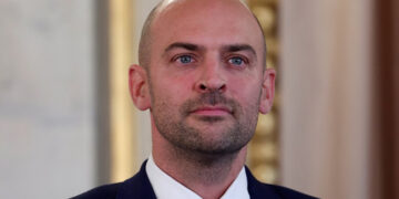 Kürtlerin Paris konferansına katılacağını söyleyen Fransa Dışişleri Bakanı: Kürtler bizim temel müttefiklerimiz