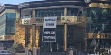 Kayyım atanmıştı; Siirt Belediyesi’nde 35 personel işten çıkarıldı