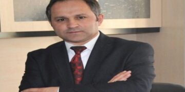 Beyin kanaması geçiren KHK’lı polis hayatını kaybetti