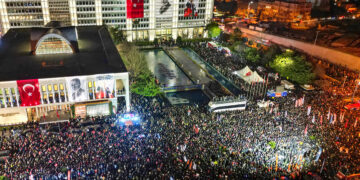 Özgür Özel: Bundan sonra sokaklardayız, meydanlardayız