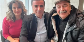 Sırrı Süreyya Önder, Demirtaş çiftinin son fotoğrafını paylaştı