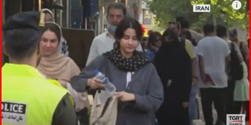 İran’da zorunlu başörtüsü yasası askıya alındı