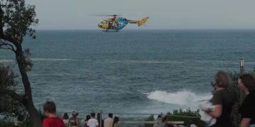 NSW ve Victoria kıyılarında dev dalgalar 5 can aldı, 2 kişi kayıp