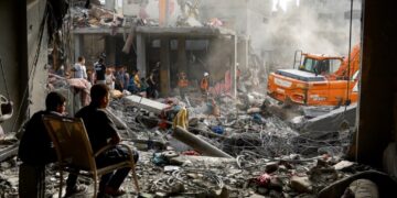 İsrail, Gazze’ye insani yardım götüren bir gemiye uluslararası sularda saldırdı