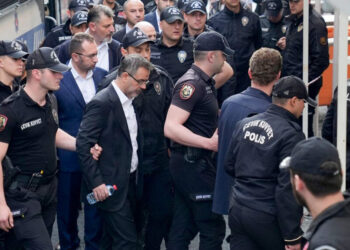 İBB’ye 5. dalga operasyonu: CHP’li 5 belediye başkanı dahil 22 kişi tutuklandı