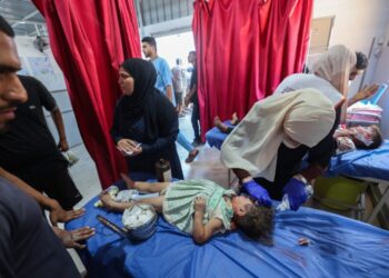 İsrail yine kan döktü: Gazze’de yardım bekleyen 38 Filistinli katledildi