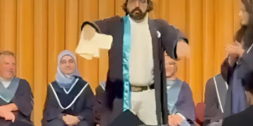 Diplomasını yırtan Boğaziçili Doruk Dürücü gözaltına alındı