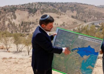 Yahudi yerleşimciler, Filistinlilere saldırmaya devam ediyor