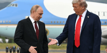 Putin’le Alaska’da 3 saat görüşen Trump: Yapıcı bir görüşme oldu