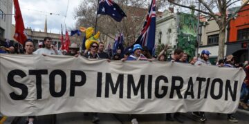 Avustralya’nın huzurunu kaçırmak istiyorlar: Aşırı sağcılar göçmen karşıtı gösteriler düzenledi