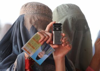 Taliban ülkeyi dünyaya kapattı:Afganistan’da internete kilit