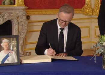 Başbakan Albanese, Avrupa’daki temaslarına İngiltere’den başladı