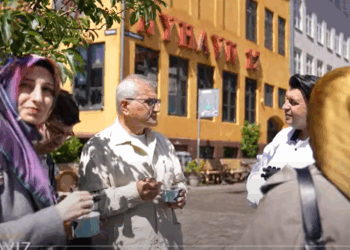 Kemal Gülen’den yeni program: ‘Yoldayız’ yeni bölümü Danimarka’dan başladı yayında