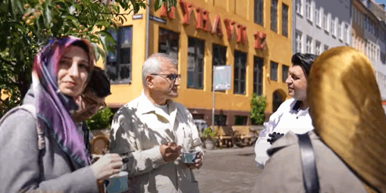 Kemal Gülen’den yeni program: ‘Yoldayız’ yeni bölümü Danimarka’dan başladı yayında