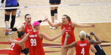 A Milli Kadın Voleybol Takımı tarihinde ilk kez finale yükseldi
