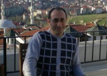 Bilincini kaybedene kadar tahliye edilmedi: Kansere yakalanan KHK’lı Asaleddin öğretmen vefat etti