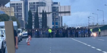 CHP İstanbul İl Başkanlığı binası polis ablukası altında: Tüm yollar kapatıldı!