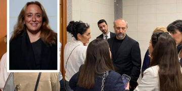 Dün tahliye olan Ayşe Barım evinde bayıldı, hastaneye kaldırıldı