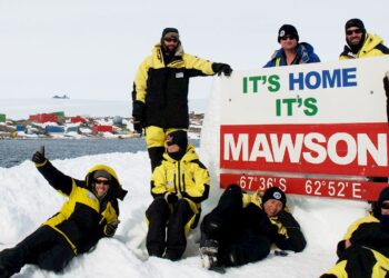 Antarktika’da çalışmak isteyen Avustralyalılara 2 kat maaş