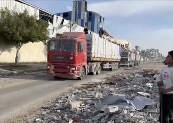 Gıda ve yardım TIR’ları nihayet Gazze’ye ulaşmaya başladı