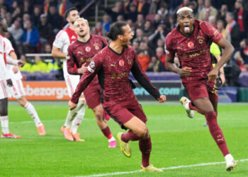 Avrupa’da durdurulamayan Galatasaray, Ajax’ı Osimhen ile dağıttı