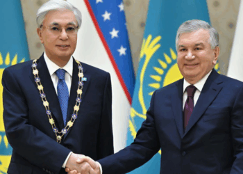 Özbekistan ve Kazakistan arasında işbirliği: Ticaret hacmini 10 milyar dolara çıkarma mutabakatı