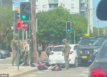 Liverpool’da NSW Polisi’nden taktik operasyon: 3 kişi gözaltında