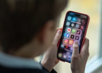 16 yaş altını ‘Sosyal medya yasağı’ Avustralya Anayasa Mahkemesi’nde