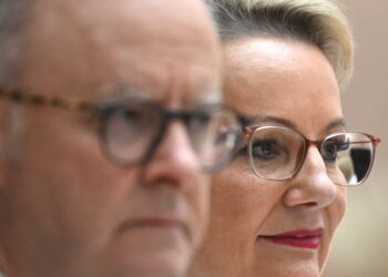 Canberra’da göç reformu, ‘İnsani Çığlık’ gölgesinde: “Aileler paramparça oldu, eşler ve çocuklar farklı ülkelerde bekliyor”