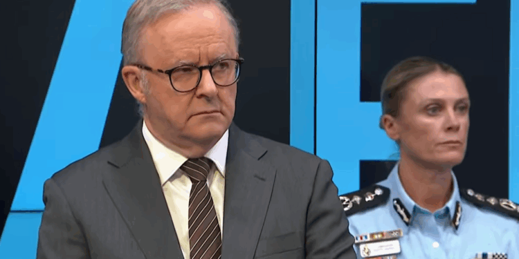 Albanese, hükümetinin ayrımcılık, nefret söylemi ve şiddete karşı tavizsiz bir tutum sergileyeceğini belirtti.