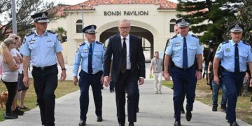Bondi’de büyük yas: Başbakan Albanese ‘Nefretin  ve şiddetin Avustralya’da yeri yok’