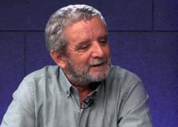 Diyarbakır’da konuşan Mümtaz’er Türköne: “Kim bölücü” diye sorarsanız, bana göre Ümit Özdağ