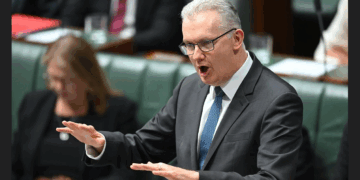 Avustralya İçişleri Bakanı Burke: Suçla bağlantılı kişilere bu ülkede yer yok