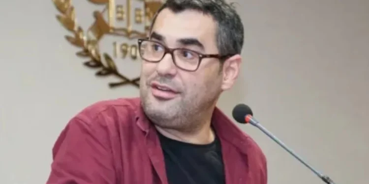 Mahkemeye sevk edilen gazeteci Enver Aysever tutuklandı.