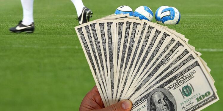 İstanbul Cumhuriyet Başsavcılığı’nın başlattığı bahis ve şike soruşturması beklendiği gibi genişledi.