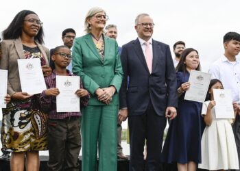 Genel Vali Mostyn, ‘Avustralya Günü’ töreninde yeni vatandaş olanlara: Bu ülke artık sizin ve gelecek kuşakların evi