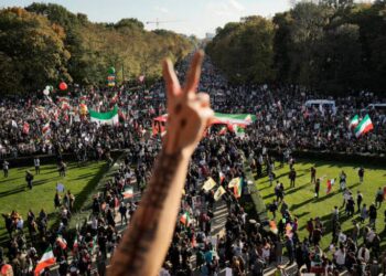 Başbakan Albanese: Biz demokratik ve halkının iradesine dayanan bir İran’ı destekliyoruz