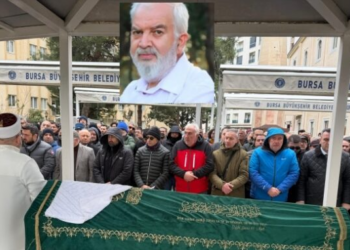 Zaman Gazetesi Yazarı Ahmet Turan Alkan Bursa’da son yolculuğuna uğurlandı
