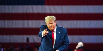 Avrupa ülkeleri Trump’a karşı birleşti: Grönland Danimarka’ya ait