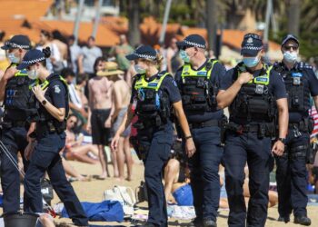 Sıcak hava uyarısı: Victoria Polisi Bondi saldırısından sonra devriyeleri artırdı