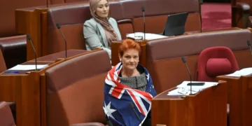 Anketlerde sürpriz artış: Yaşam maliyeti, göç ve güvenlik tartışmaları One nation’a yaradı